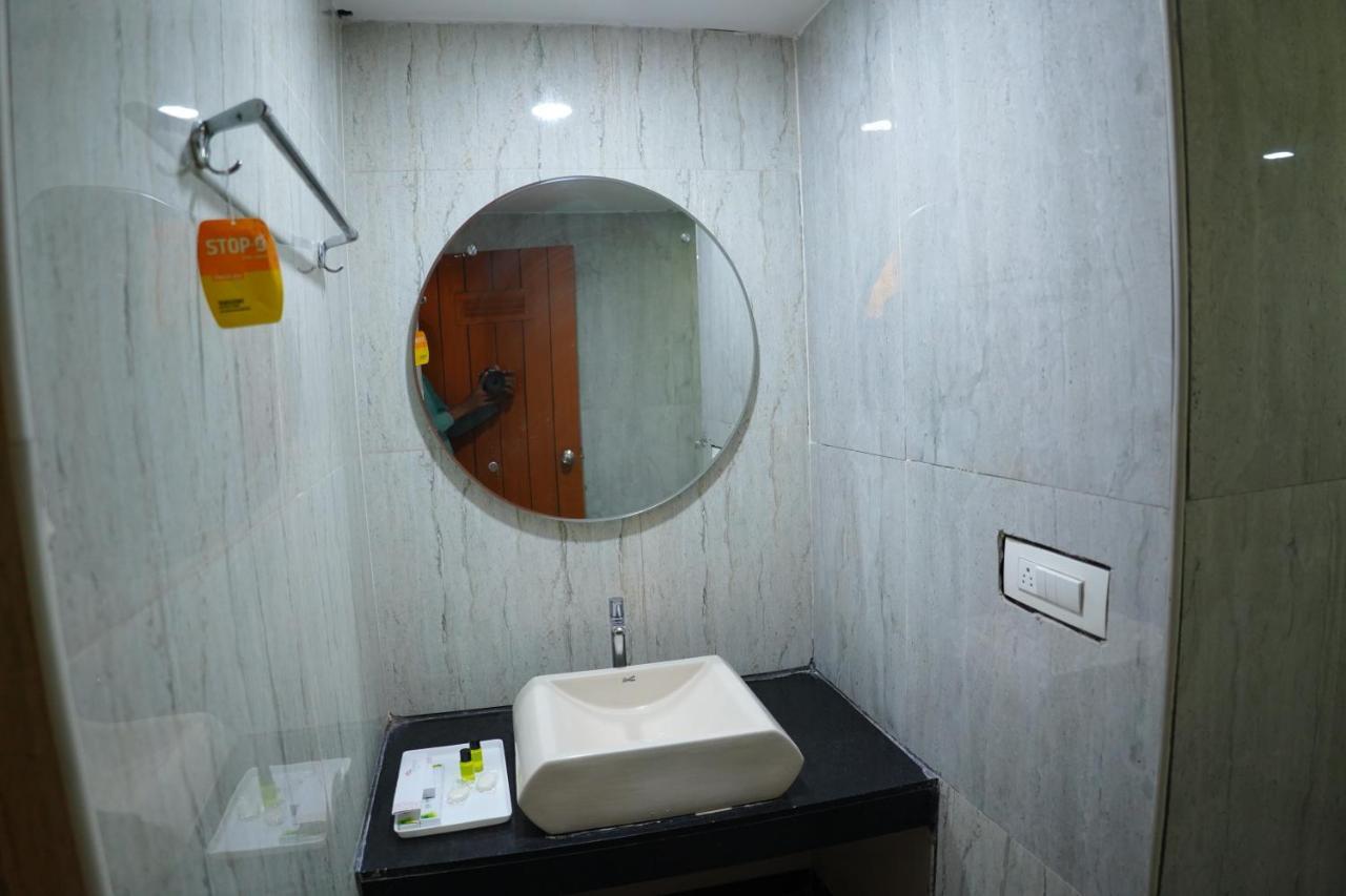 Hotel Grand Nagarjuna By Konark Hotels Guntūr Exterior foto