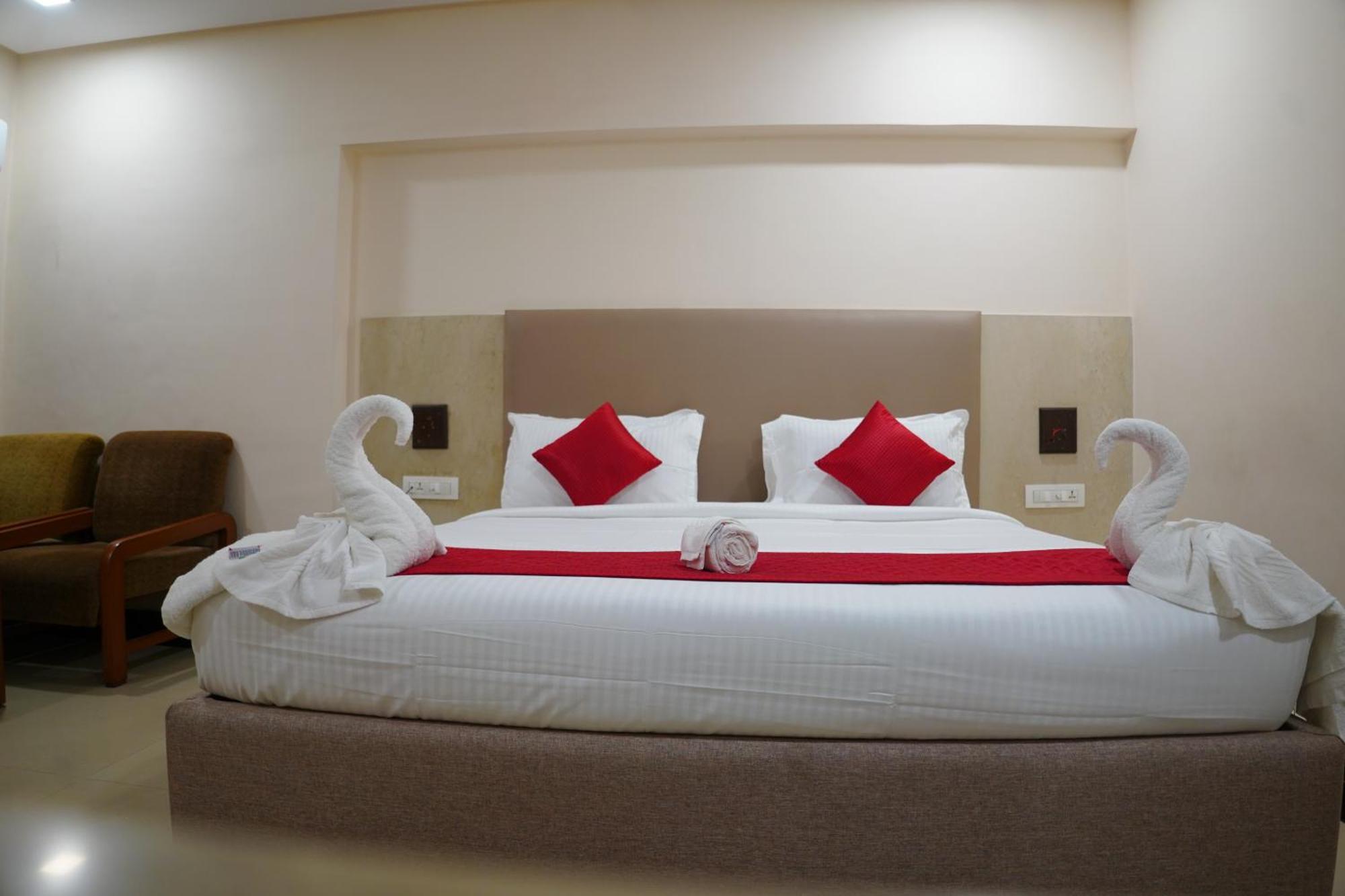 Hotel Grand Nagarjuna By Konark Hotels Guntūr Exterior foto
